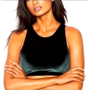 NEW Victoria Sport green top open back size:L